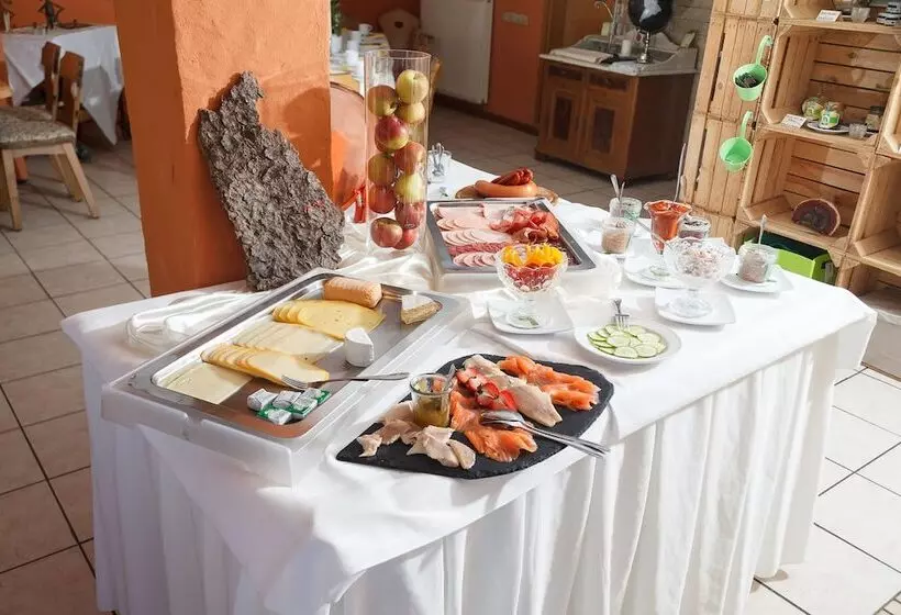 酒店 Restaurant Lindenhof