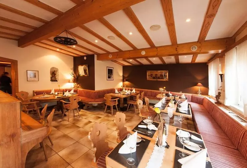 酒店 Restaurant Lindenhof