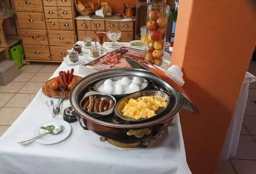 酒店 Restaurant Lindenhof