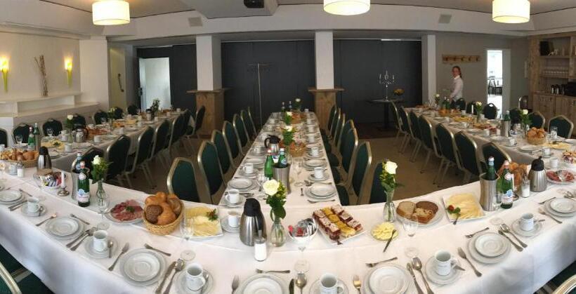 בית מלון כפרי Restaurant Osterather Hof