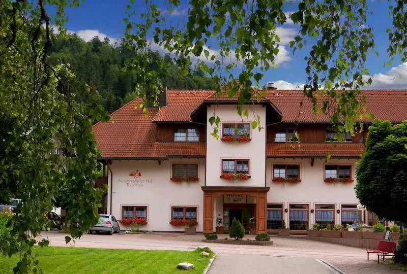 Hotelli Schwarzwälder Hof