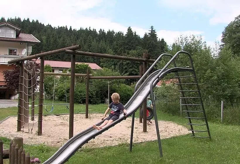 Landgasthof Zum Hirschenstein, Pension Garni