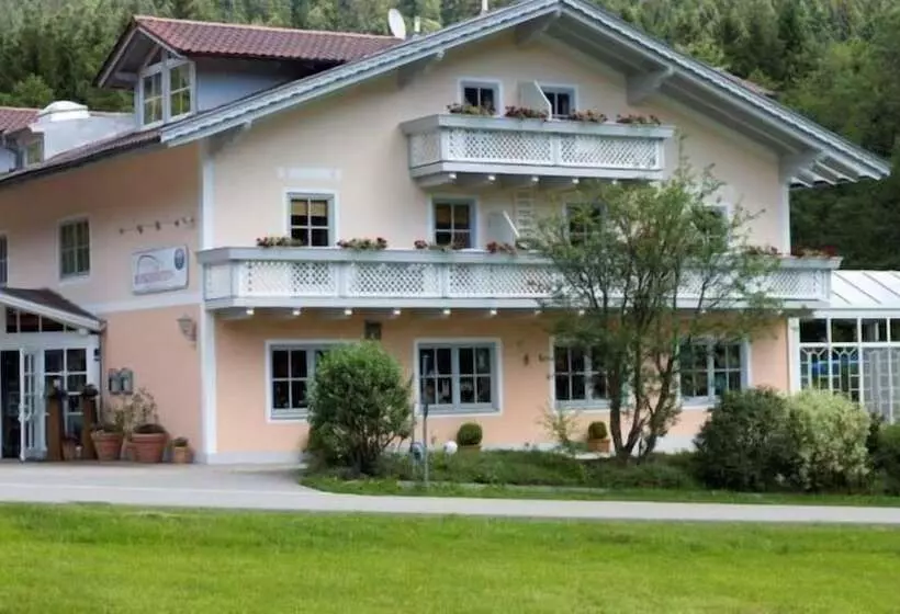 Landgasthof Zum Hirschenstein, Pension Garni