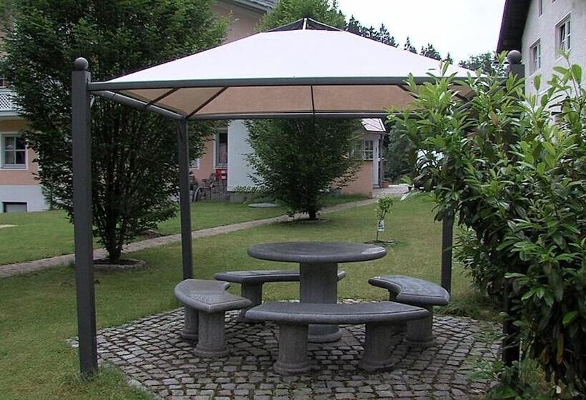 Landgasthof Zum Hirschenstein, Pension Garni