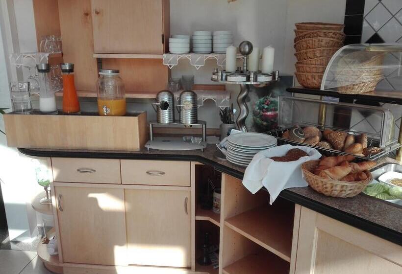 Landgasthof Zum Hirschenstein, Pension Garni