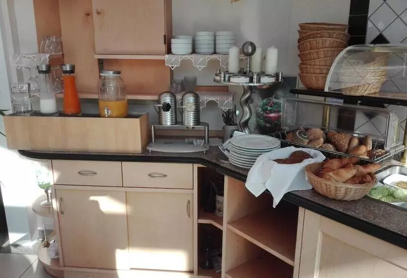 Landgasthof Zum Hirschenstein, Pension Garni