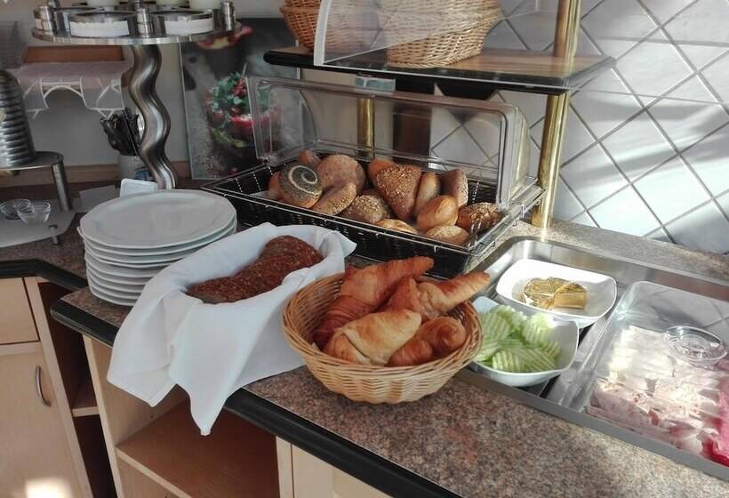 Landgasthof Zum Hirschenstein, Pension Garni