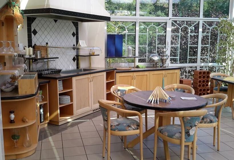 Landgasthof Zum Hirschenstein, Pension Garni