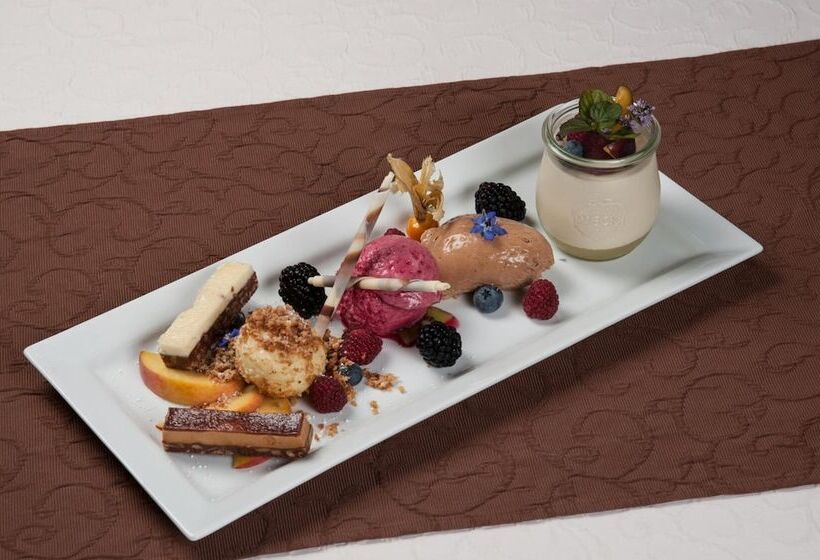 膳宿费 Gasthof & Hotel Goldener Hirsch