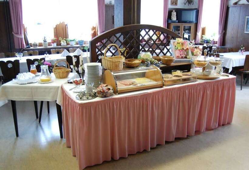 بنسيون Schwarzwaldgasthaus Linde