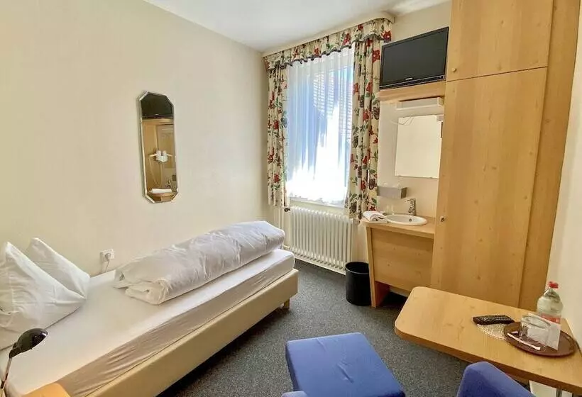 펜션 Schwarzwaldgasthaus Linde