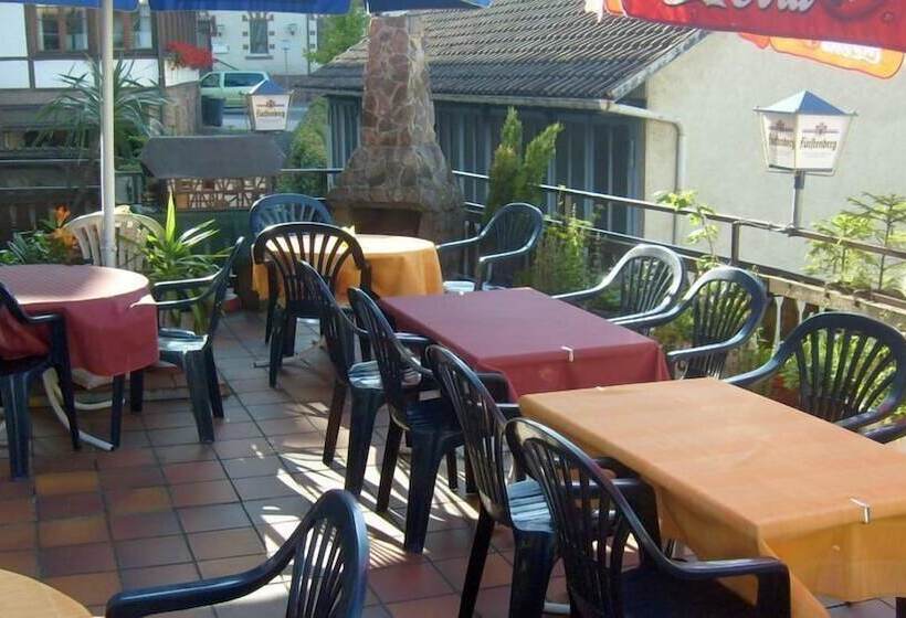 بنسيون Schwarzwaldgasthaus Linde