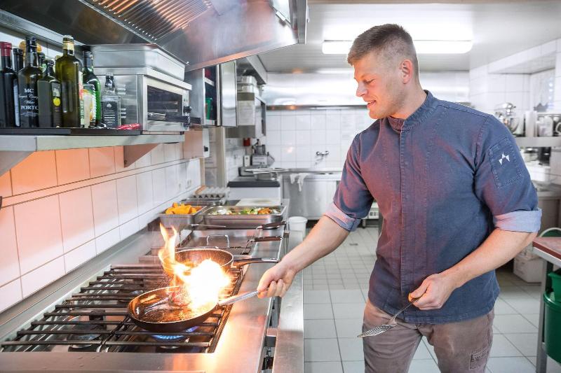 ペンション Wander Und Aktiv Hotel Rösslwirt