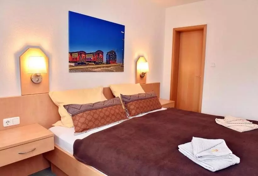 민박 Pension Der Berghof