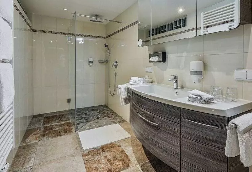 Alpenhotel Fischer 4 Sterne   Adults Only