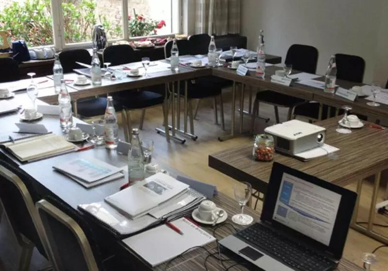 Отель Am Hofgarten