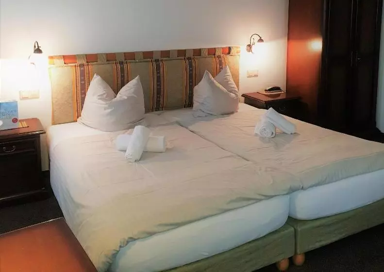 호텔 Brutsches Rebstock