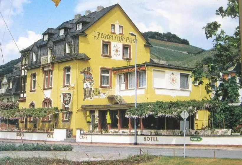 فندق Café Post