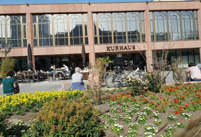 Отель City Central Promenade