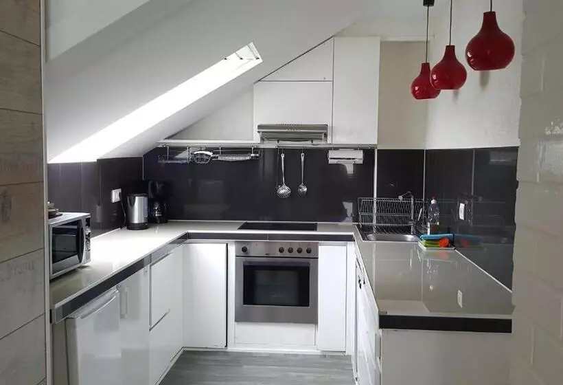 Отель City Central Promenade