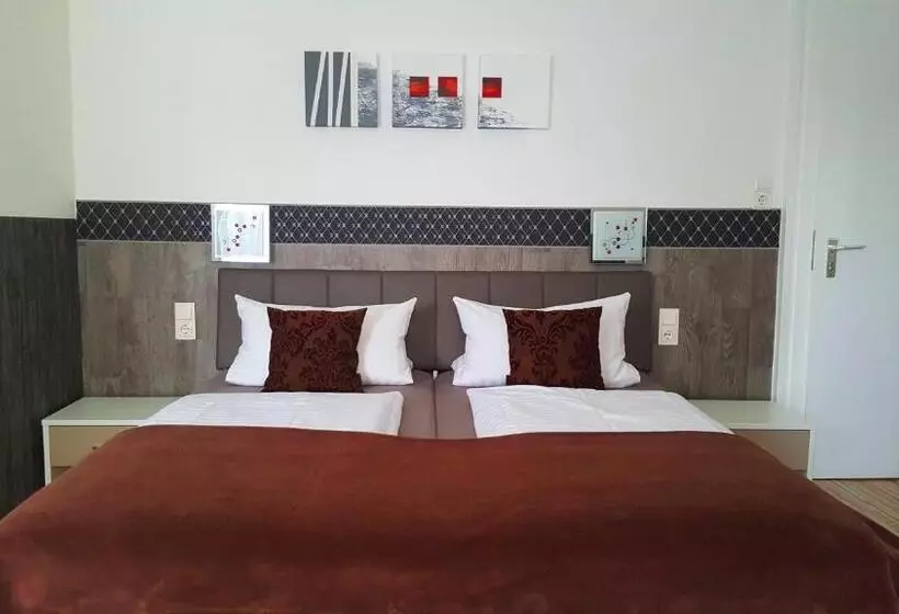 Отель City Central Promenade