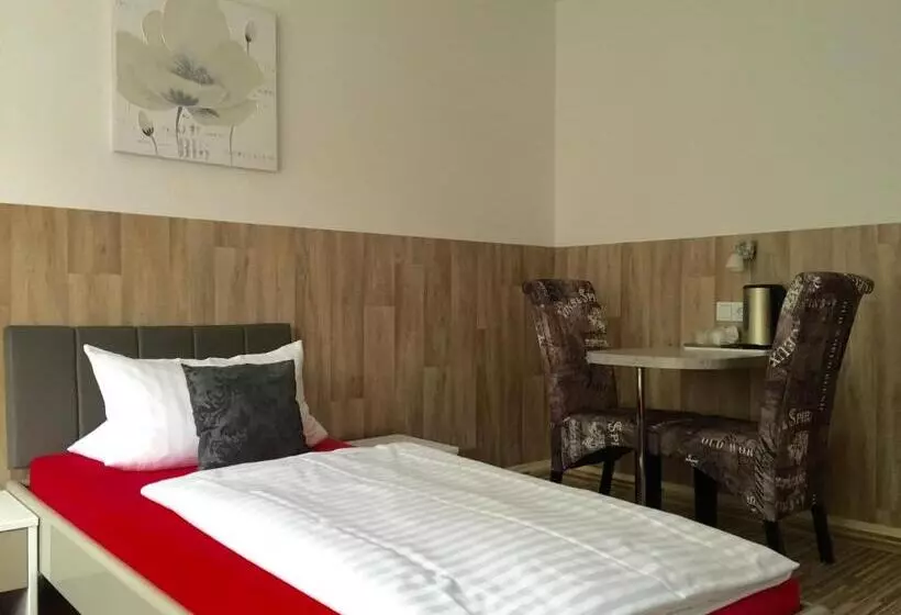 Отель City Central Promenade