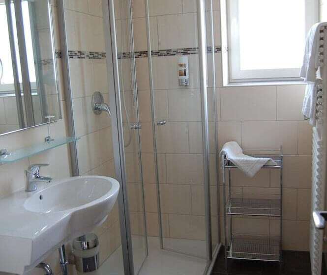 Flair Hotel Am Rosenhügel Garni