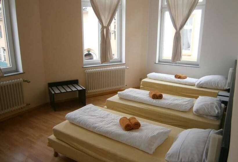 فندق Gz Hostel Königswinter