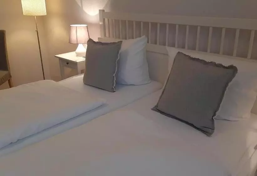 Отель Haus Am Karpfenteich