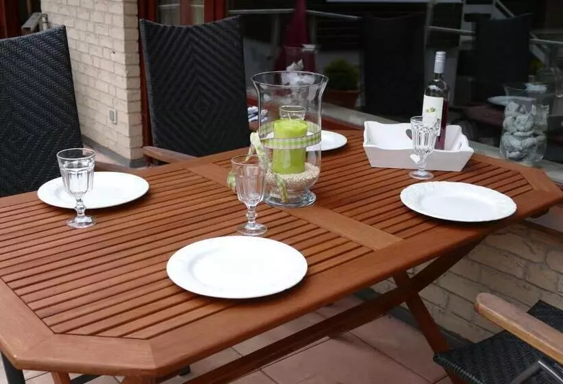 Отель Haus Am Karpfenteich