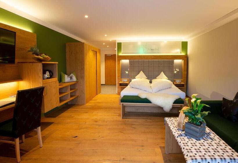 Отель Helmerhof