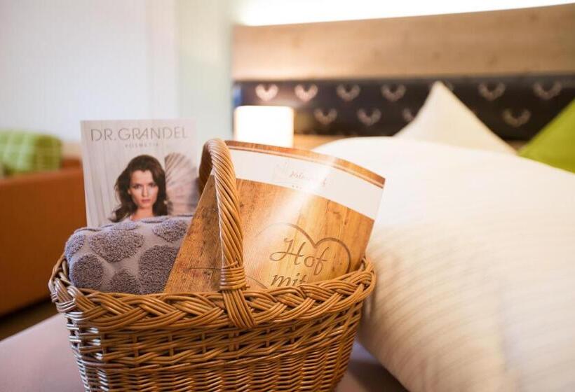 Отель Helmerhof