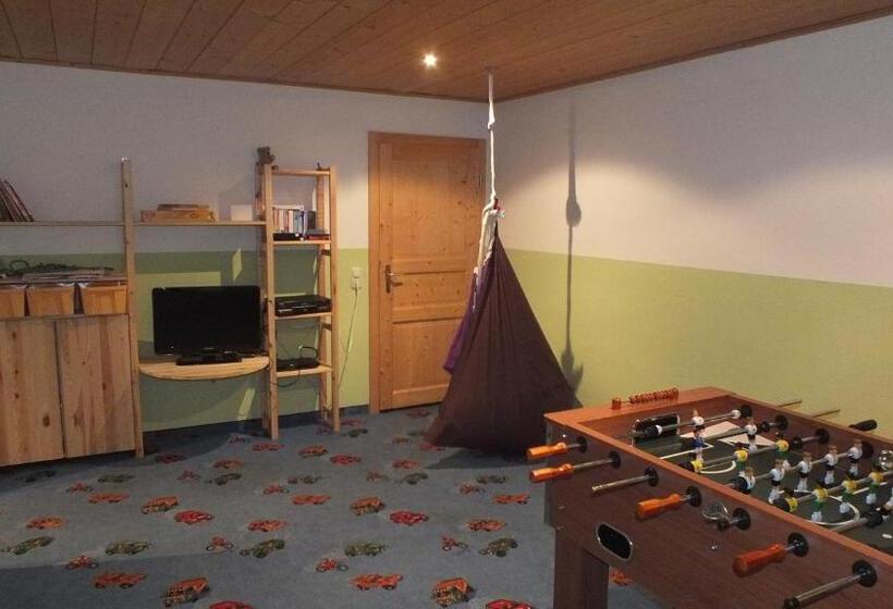 Отель Helmerhof