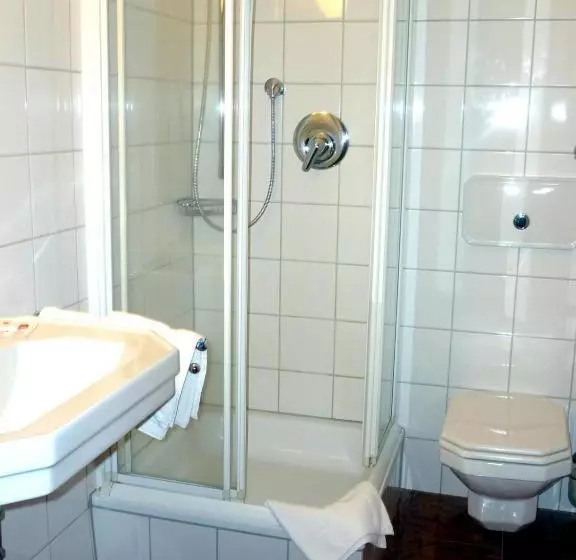 호텔 Café Restaurant  Johannisberg