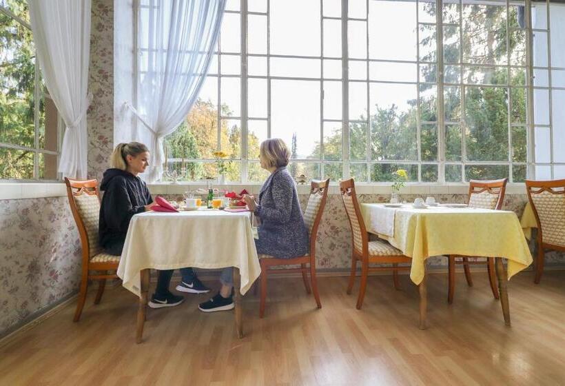 فندق Kurvilla Am Park