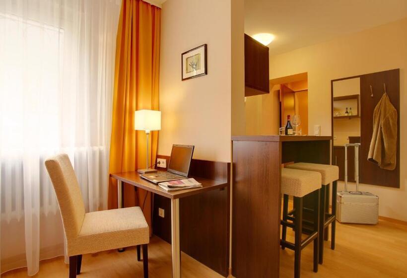 فندق Mercedes City