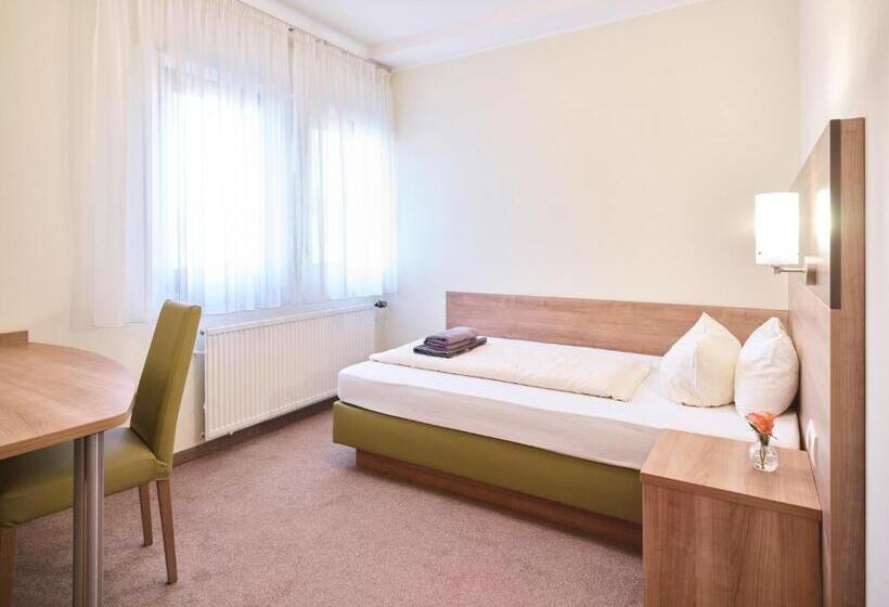 בית מלון כפרי Portofino