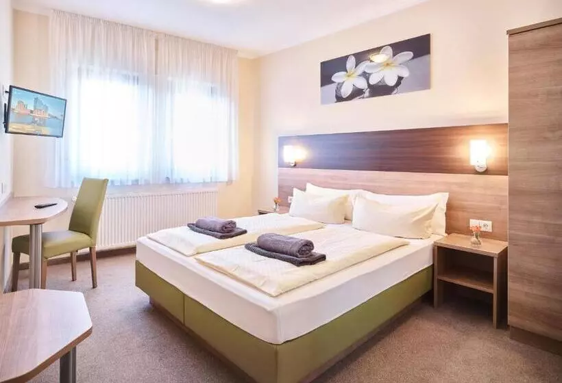 בית מלון כפרי Portofino