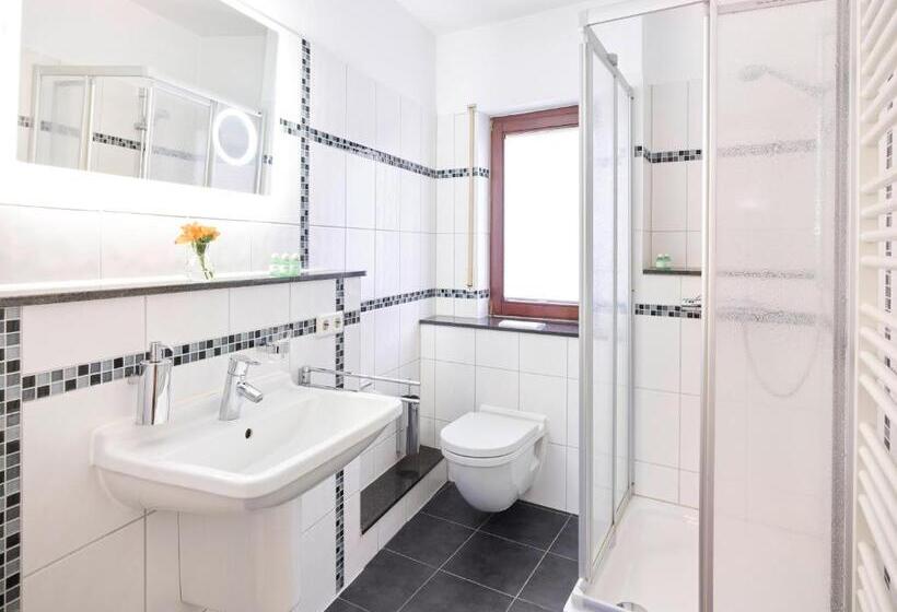 בית מלון כפרי Portofino