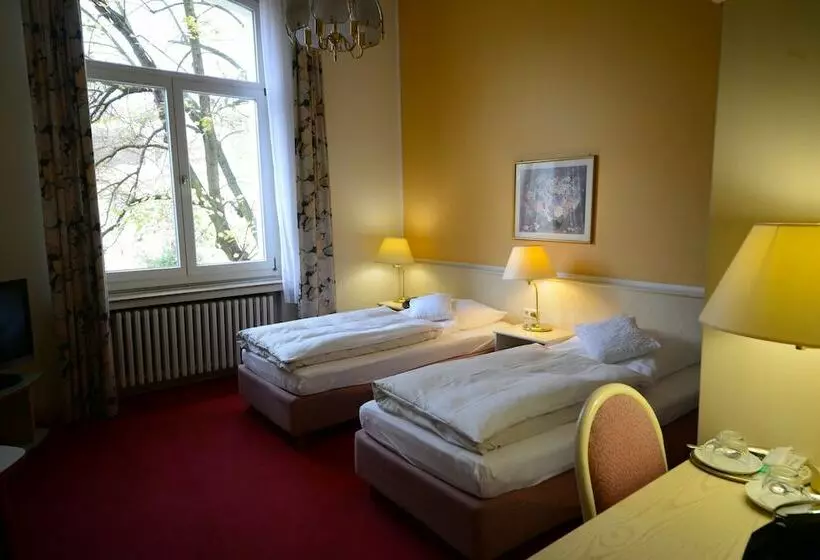 בית מלון כפרי Rheinland Bonn - Bad Godesberg