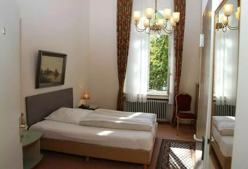 בית מלון כפרי Rheinland Bonn - Bad Godesberg