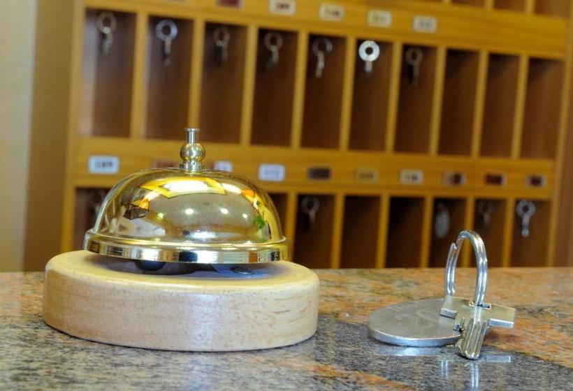 فندق Stadt Naumburg