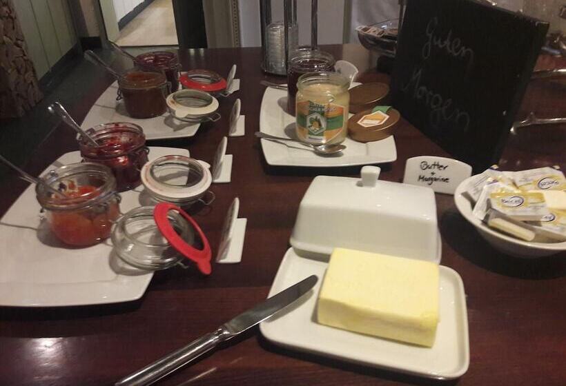 Pensão Landgasthof Lauterhausle