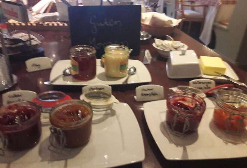 Pensão Landgasthof Lauterhausle