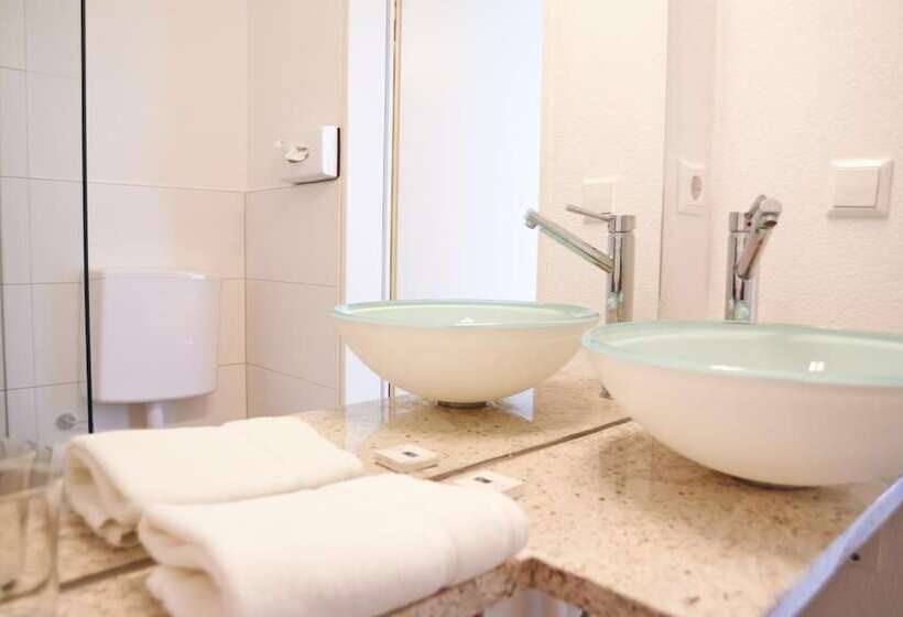 Pensão Landgasthof Lauterhausle