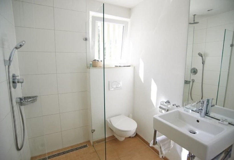 Pensão Landgasthof Lauterhausle