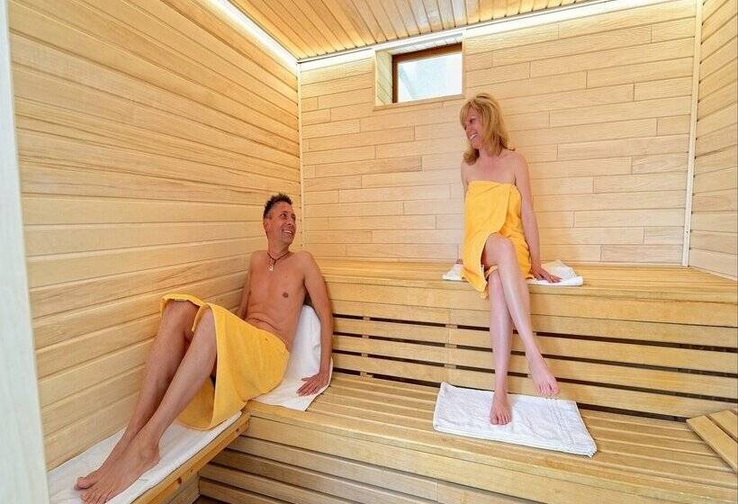 Wellnesshotel Rothfuss Mit Spa Und 2 Schwimmbädern