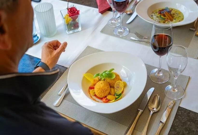 Wellnesshotel Rothfuss Mit Spa Und 2 Schwimmbädern