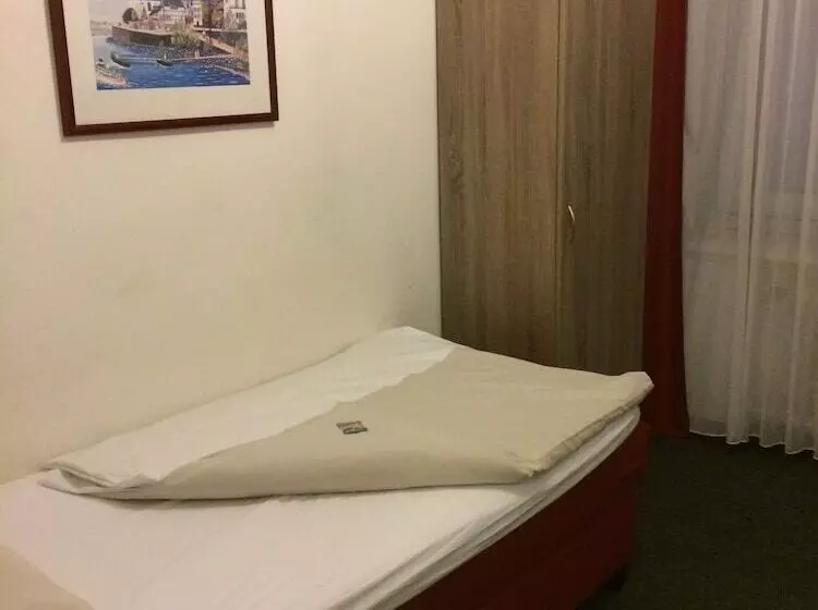 Central Hotel Troisdorf