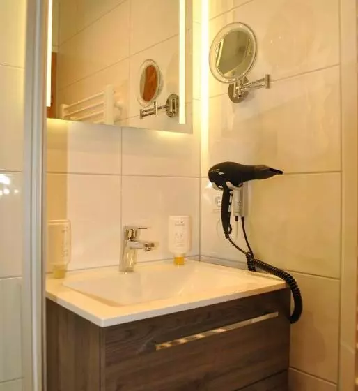 Отель Landgasthof Goldener Pflug